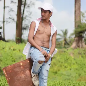 Tere Liye image